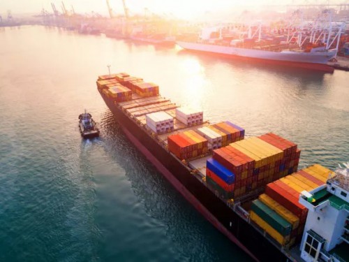 東方海外船公司